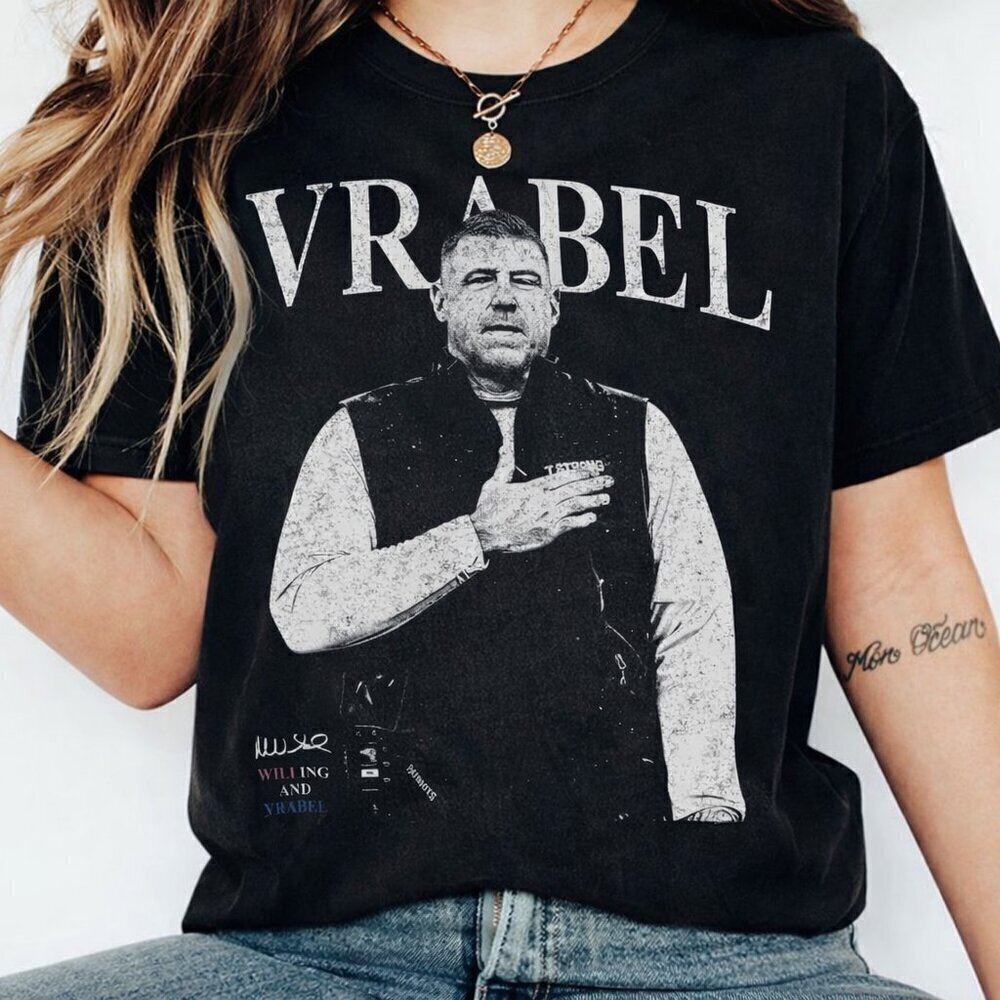Mike Vrabel New England Vintage Style T Shirt .